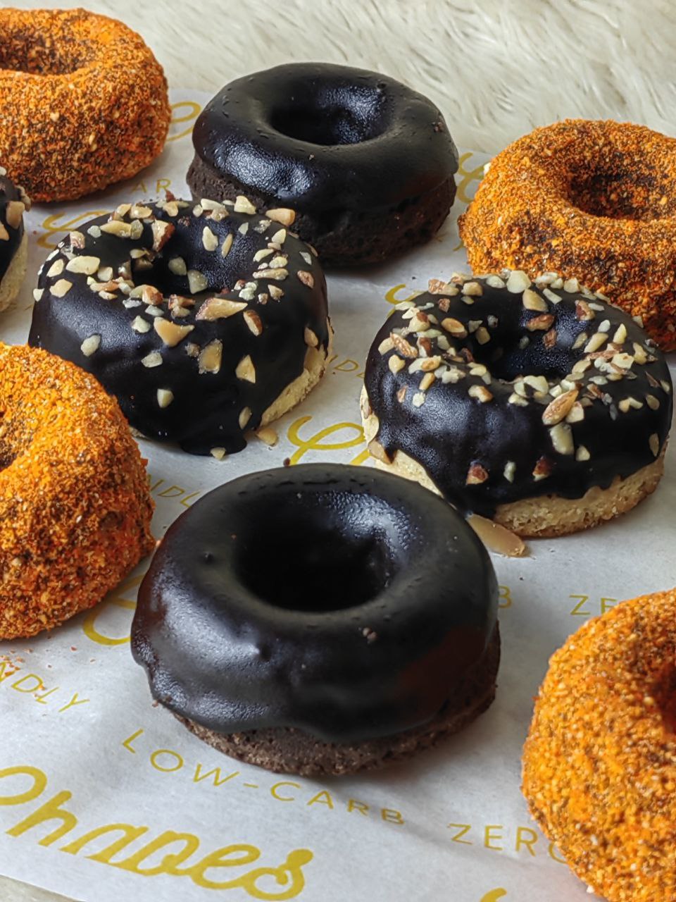 CHAPES TINEE DONUTS
